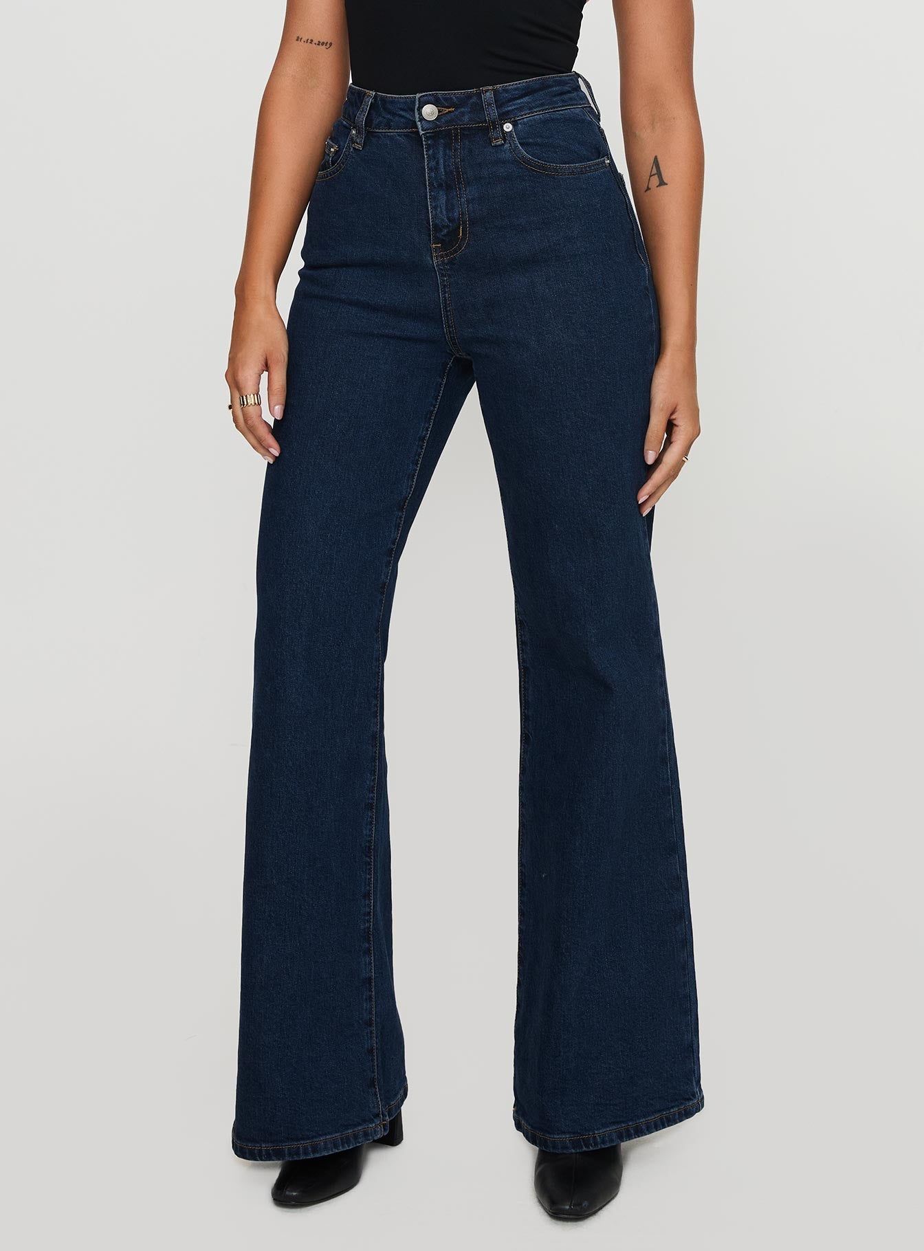 Thearlie High Flare Jean Dark Wash
